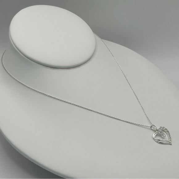 925 CZ NYC Silver Heart Pendant Necklace - Picture 4 of 9